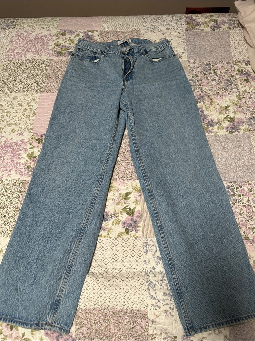 Abercrombie & Fitch High-Rise Wide Leg Jeans - Light Blue